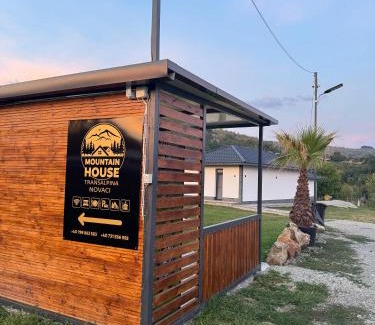 Novaci House | Mountain House Transalpina