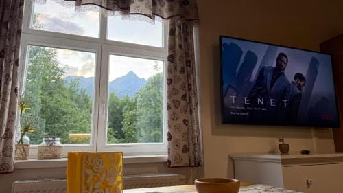 Tatranska Lomnica Apartment | Mountain Peak Apartment
