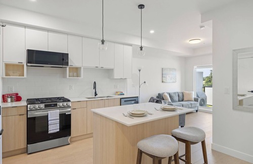 Langford Condo | Mountain Peaks