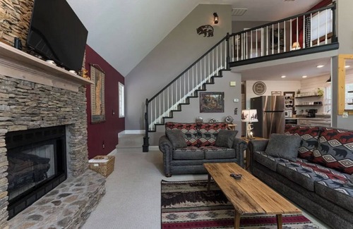 Murphy Cabin | Mountain Retreat with Long range Views