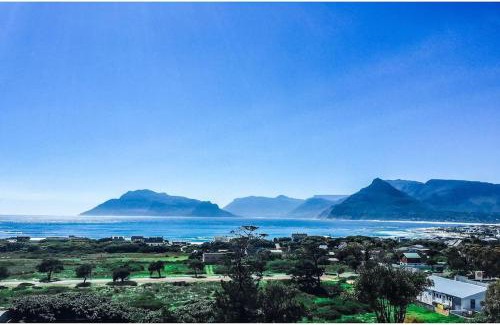 Kommetjie Apartment | Mountain & Sea Apartments