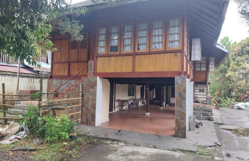 Tomohon Hotel | Mountain View Homestay