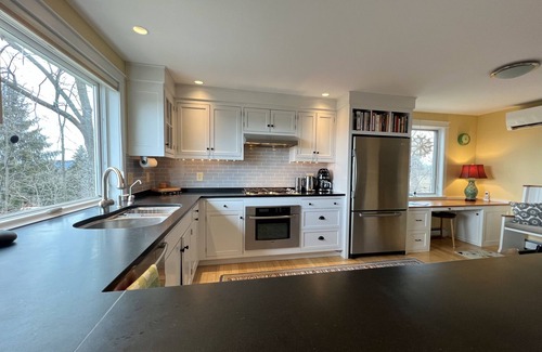 Middlebury - Warren House | Mountain-view House ~ Mins To Middlebury, Flex Cancellation Policy