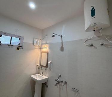 Chamba House | Mountain View