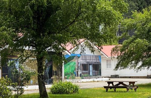 Queenstown Hotel | Mountain View Motel