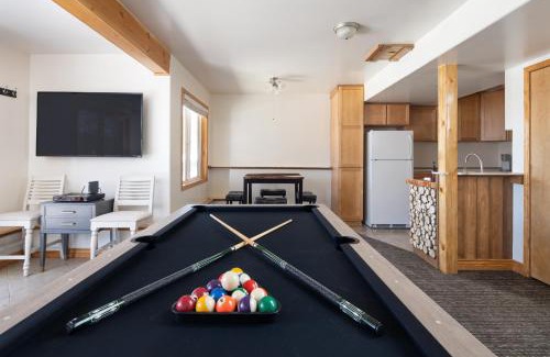 Rollinsville House | Mountain View Retreat home