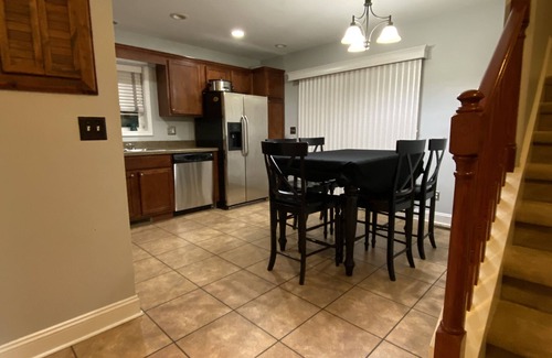 Greene County House | Mountain View set on 2+ acres near Greeneville TN