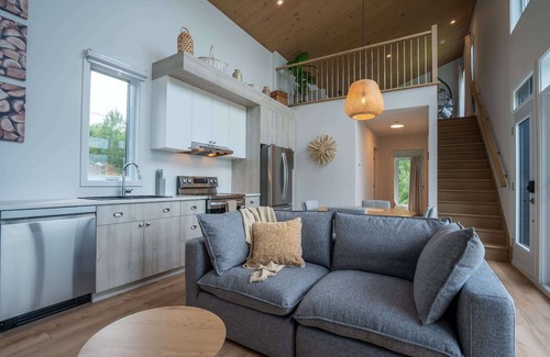 Saint Come Ski Chalet | Mountain View & Spa - Chalet Le Petit Leo