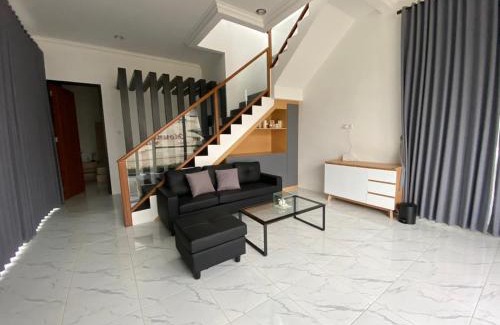 Purbalingga House | Mountain View Villa Serang