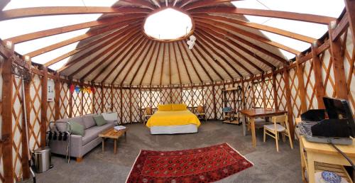 Gladstone Bed & Breakfast | Mountain Yurt, Stunning Views, Near Wanaka