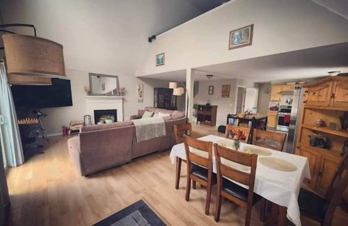 Union House | Mountainside chalet with a sauna and beautiful views near Lake Winnipesaukee NH!