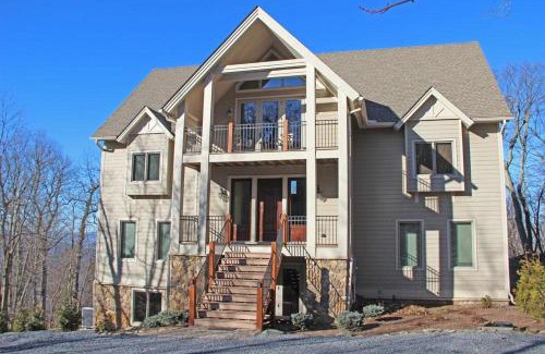 Nellysford House | Mountaintop Lodge with Wintergreen Advantage