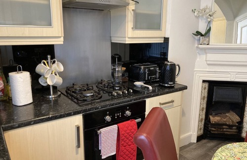 Belfast Apartment | Mountroyal Victorian Self Catering Apartments 3&4. (Sleeps9.)