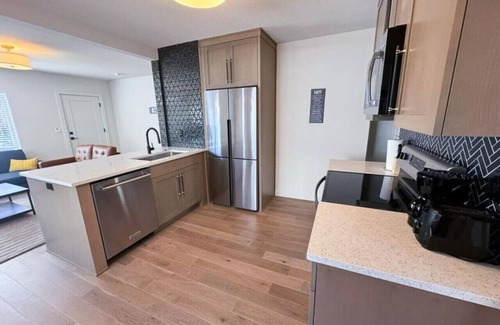 Mississippi District Apartment | Move-In-Ready Gorgeous 2BR near Japanese Garden