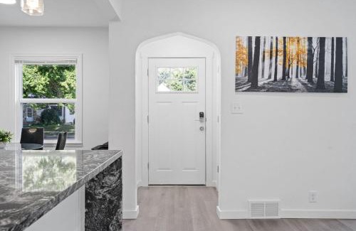 Nokomis Apartment | Movie Game Room & Fire Pit Luxury Spacious Home