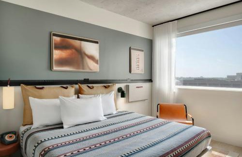 Second Ward Hotel | Moxy Charlotte Downtown