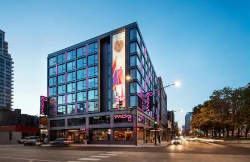 Downtown Chicago Hotel | Moxy Chicago Downtown