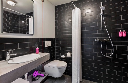 Kelsterbach Hotel | Moxy Frankfurt Airport Kelsterbach