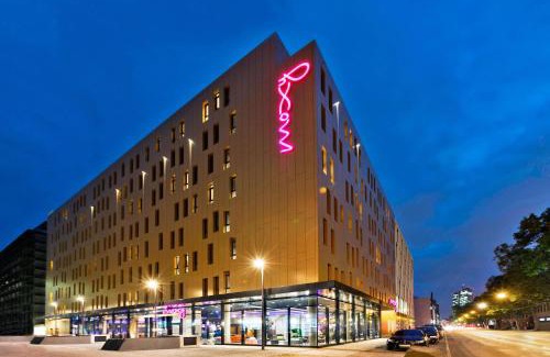 Ostend Hotel | MOXY Frankfurt East