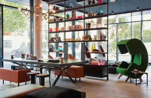 Ostend Hotel | MOXY Frankfurt East