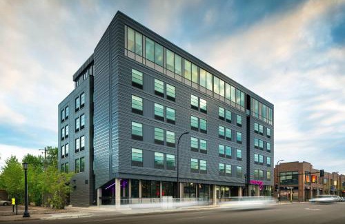 Uptown Hotel | MOXY Minneapolis Uptown