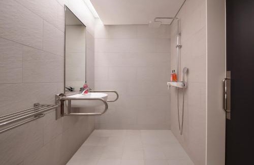 Jongno Hotel | Moxy Seoul Insadong