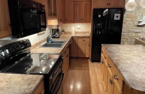 Guttenberg Apartment | Mr. Rogers River View