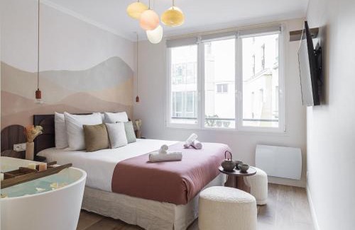 Faubourg-du-Roule Apartment | Ms Champs Elysées Avenue