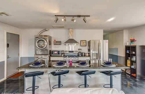 Encanto House | Msg for 5% off 1Bed 1Bath Huge Guesthouse Midtown PHX