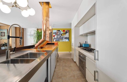 Wanaka Apartment | Mt Alta views Central Wanaka