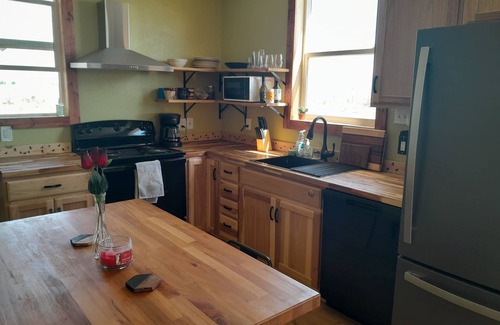 Alamosa House | Mt Blanca vista, views of multiple 14ers and Sand Dunes National Park.