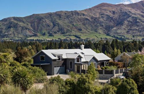Wanaka House | Mt Iron Manor