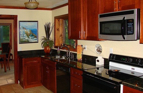 Charlevoix House | Mt.McSauba Cedar Shake House Walk to beaches and Beautiful Downtown!