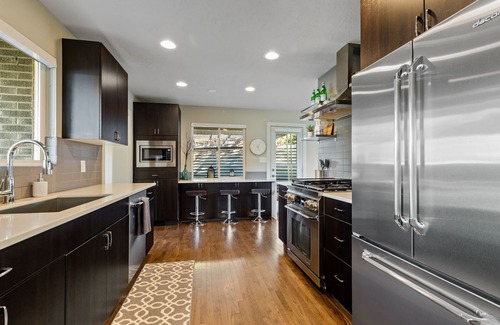 Olympus Cove House | Mt Olympus Modern – Great Location - Entire House
