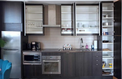 Downtown Toronto Apartment | MTCC RogersCenter 3B2B Free parking