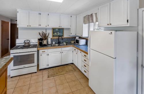 Peoa House | MTN Meadow Retreat near PC
