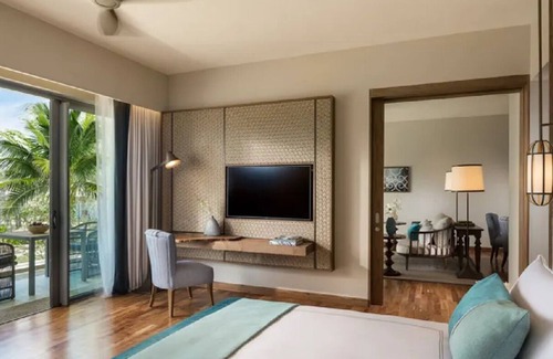 Plaine Magnien Hotel | Travel Destination! Garden view, Outdoor Pool, Spa & Wellness, Beachfront!