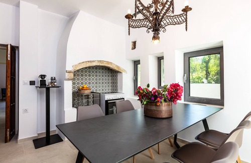 Pigi Villa | Muazzo Historic Residence, in the Village Core