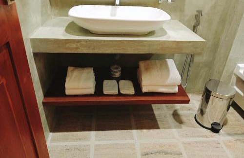 Akurala Hotel | Mudliyar House