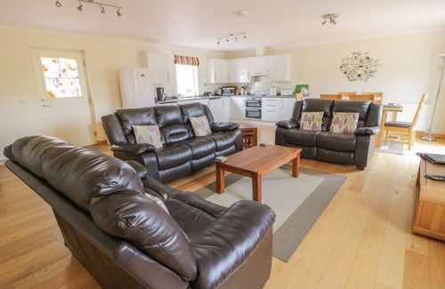 Murthly Cottage | Muir Iosal