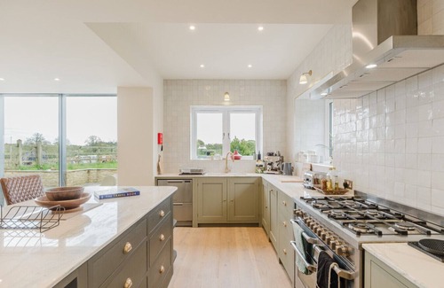 Malmesbury Cottage | Mulberry Cottage - Stunning 5 Bed in Wiltshire
