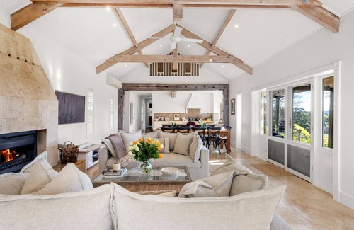Bellawongarah House | Mulgrave House and Cottage - By Latitude South Coast