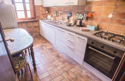 Guardistallo House | Mulini 6, a well equipped detached house with a large garden in Meernä