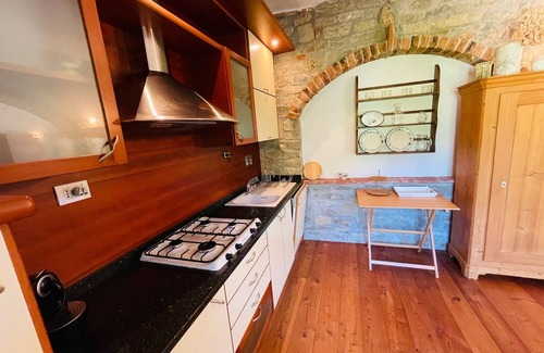 Torre Bormida House | Mulino Gorretta, en Historisk Mølle med Privat Swimmingpool