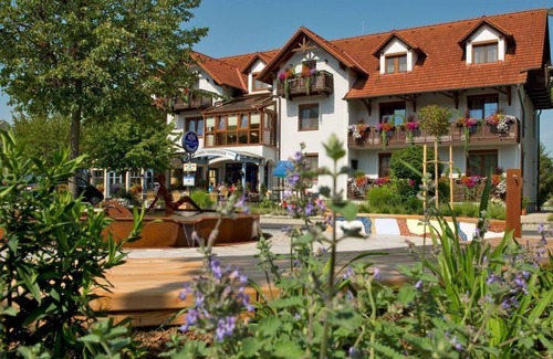 Bad Blumau Apartment | Multi-bed room Comfort Plus | up to 2 nights - Hotel Garni Thermenoase