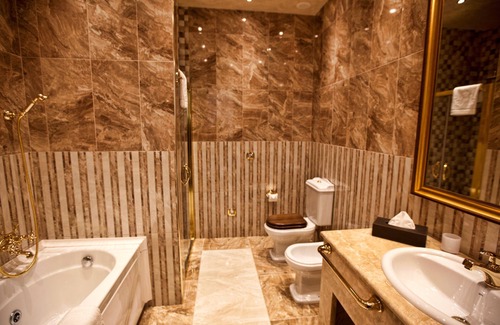 Verin Ptghni Hotel | Multi Grand Pharaon Hotel