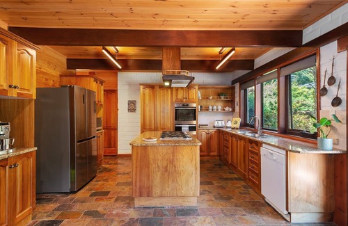 Bellawongarah House | Mungari - Spectacular mud brick family home hidden in the rainforest