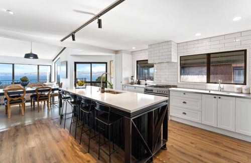 Hilltop House | Muritai House - Taupo