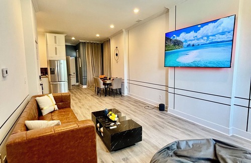 Downtown St. Louis Condo | Muse in the city’s historic district near Aquarium, Zoo, Wheels, Arch, Stadium