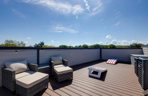 Radnor House | Music City Abode and Cowgirl Up Dual Townhomes